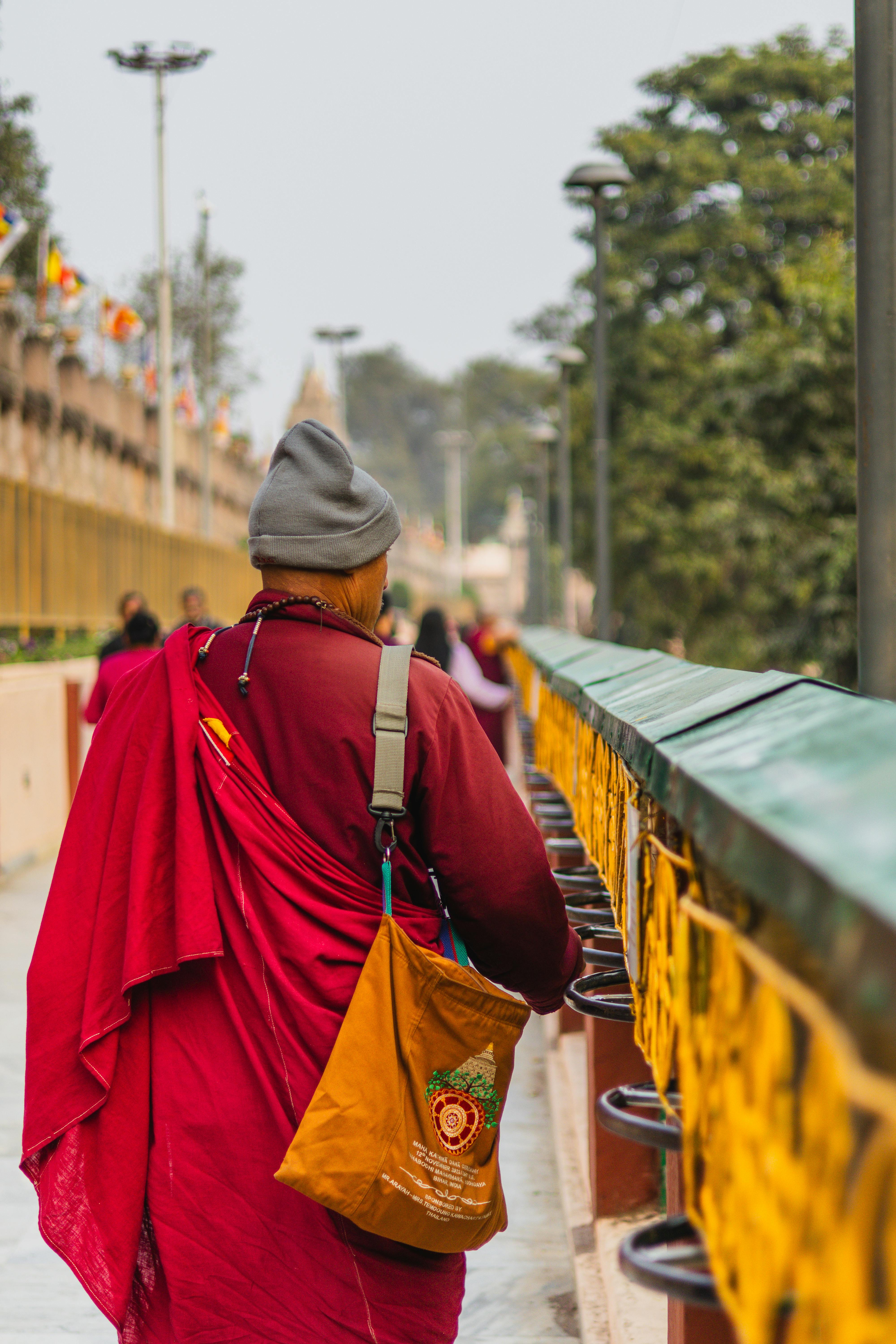 The Postcolonial Dharma: Buddhism and Decolonial Thought